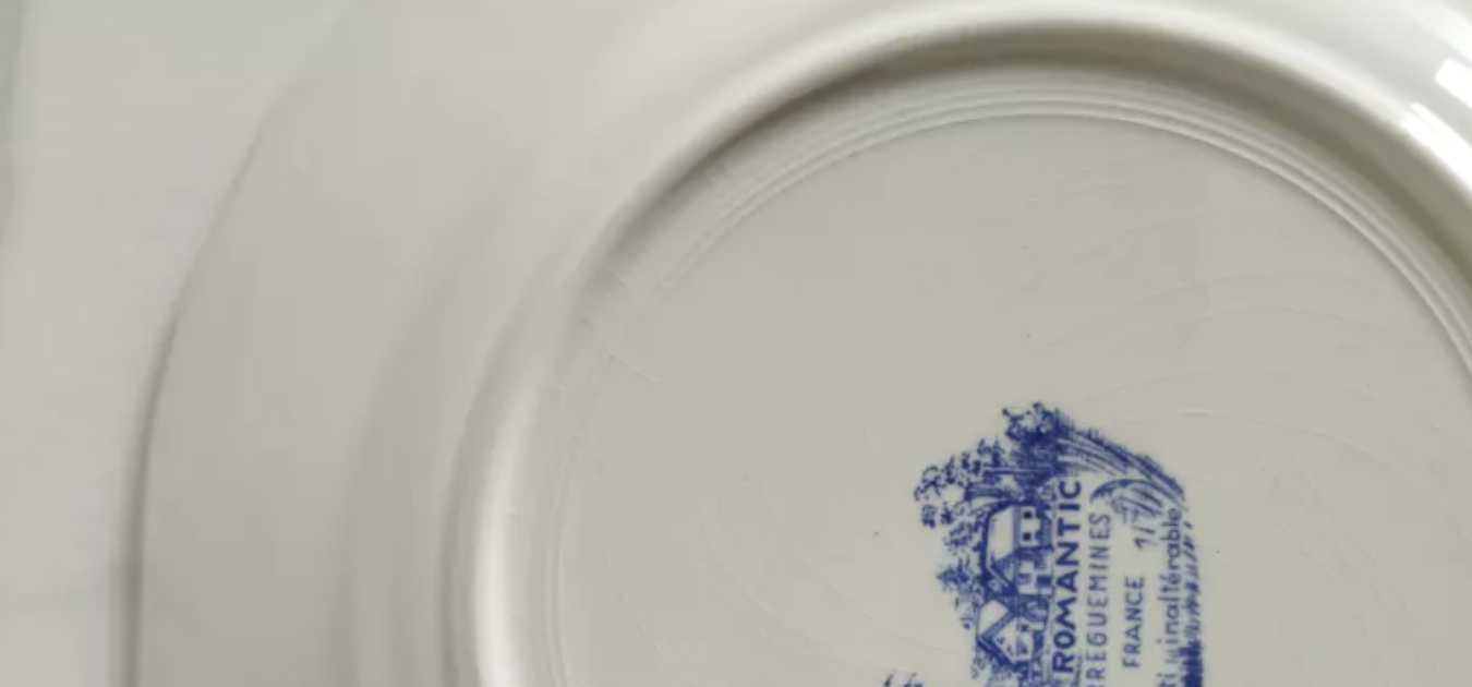 Assiettes "Romantic Sarreguemines" vue de dos